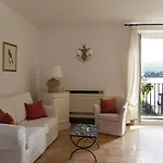 Palazzo Belmonte Santa Maria di Castellabate
