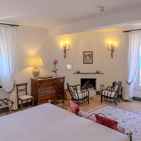 Palazzo Belmonte 4* Santa Maria di Castellabate