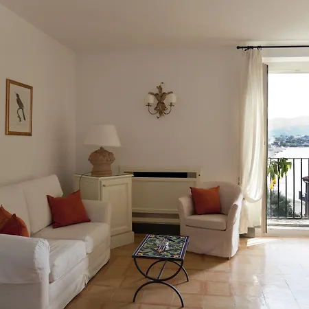 Palazzo Belmonte Santa Maria di Castellabate