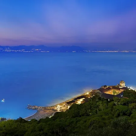 Palazzo Belmonte Hotel 4*